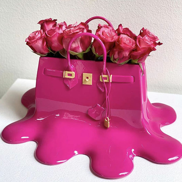 Melting Handbag Vase - Chic Floral Display - Avant-Garde Decor